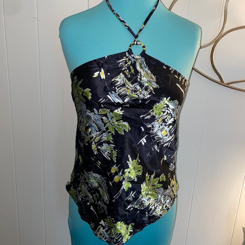 3.00❤️Old Navy silky halter medium